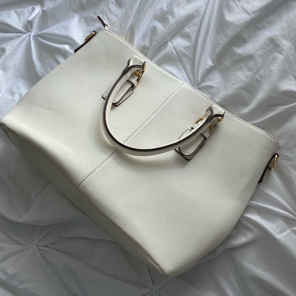 White Charming Charlie bag- Limited Edition